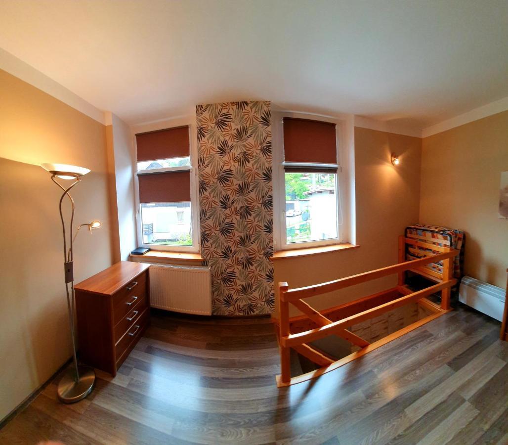 シクラルスカ・ポレンバApartament Partyzantowアパートメント エクステリア 写真
