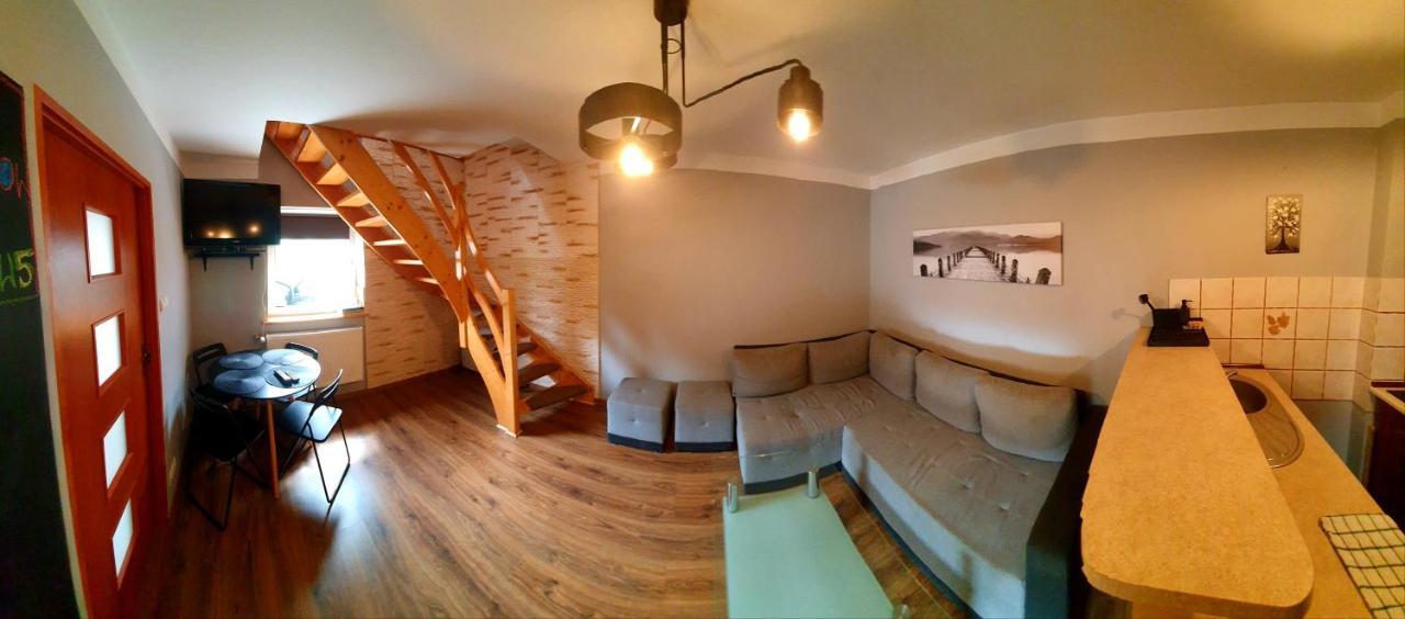 シクラルスカ・ポレンバApartament Partyzantowアパートメント エクステリア 写真